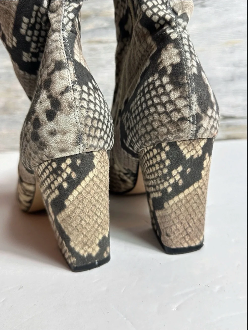 Steve Madden Elory Snakeskin Sock Booties women’s size‎ 6M (S-212)